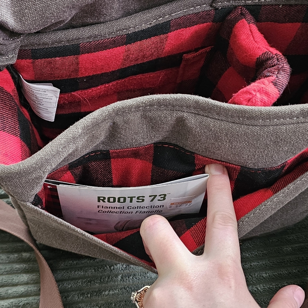 Roots Camera Bag - Picture 5 of 8